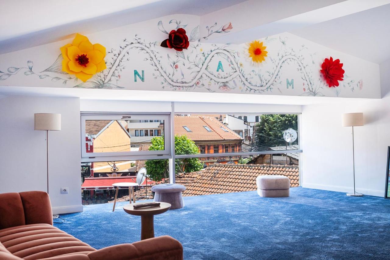 Nam Hotel Призрен Экстерьер фото
