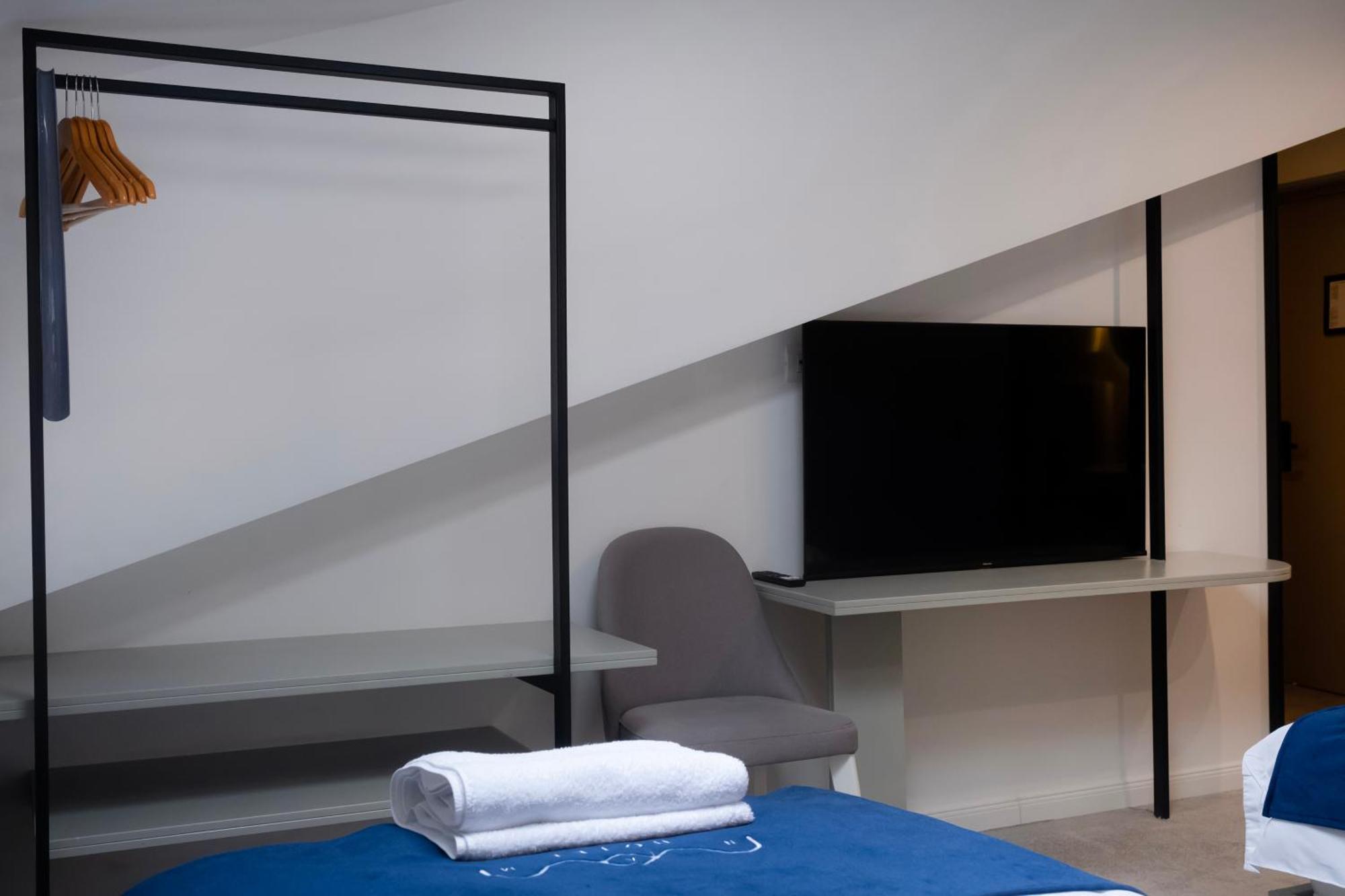 Nam Hotel Призрен Экстерьер фото