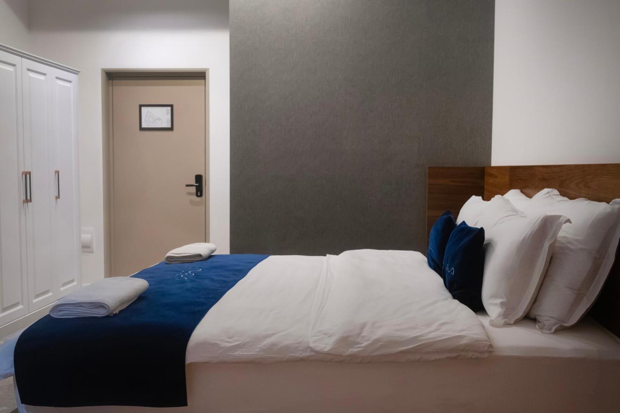 Nam Hotel Призрен Экстерьер фото