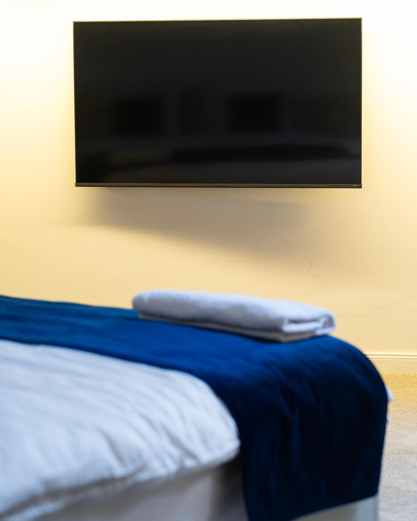 Nam Hotel Призрен Экстерьер фото